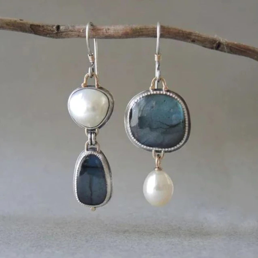Brincos vintage de pedra azul com pérolas